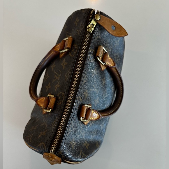 Authentic LV Speedy 25 cir 2009 - Picture 4 of 13